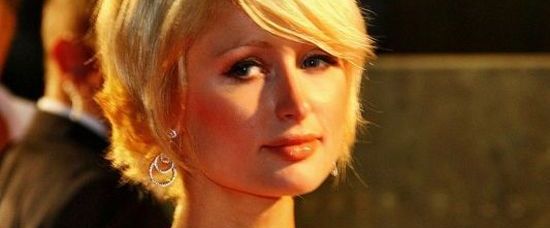 Paris Hilton pomáhá opilým slonům