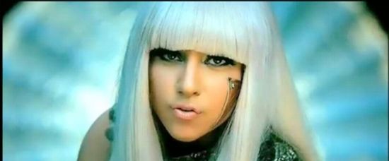 Lady Gaga šokuje sexy klipem. S lesbičkami Lady Gaga šokuje sexy klipem. S lesbičkami