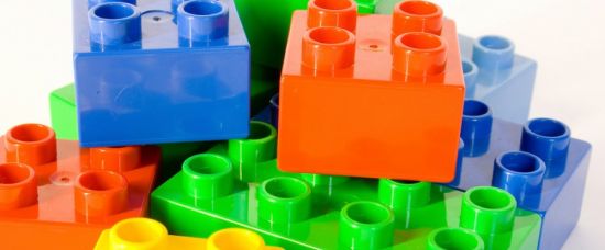 Mazec! LEGO dělá vlastní mobil