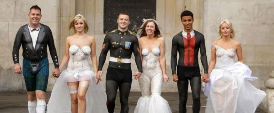 Nahé nevěsty, falešná svatba Nahé nevěsty, falešná svatba