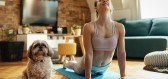 Cvičit jógu je přínosné pro tělo i pro duši