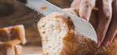 7 tipů jak správně krájet a skladovat chléb, aby byl stále chutný a čerstvý