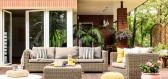 Ideální místo k odpočinku na vaší zahradě? Samozřejmě dřevěná terasa