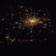 Fotky nočních velkoměst z vesmíru