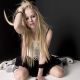 Zlobivá Avril Lavigne na šňůře. I v Česku
