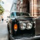 1 Rolls-Royce = 60 lidí a 400 hodin práce, aneb zajímavosti z dílny luxusní automobilky