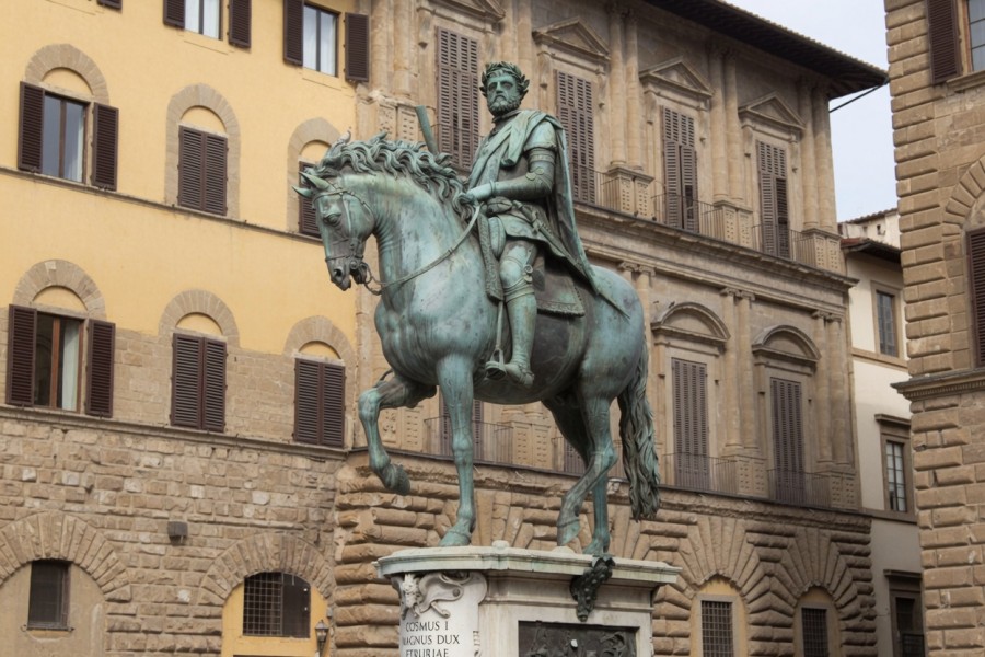 Cosimo a jeho jezdecká socha